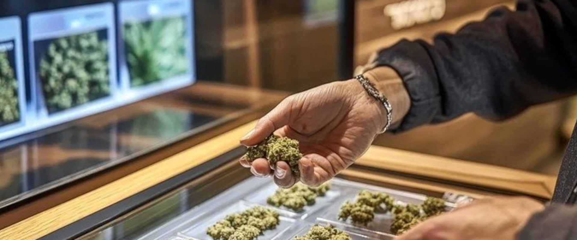 The Hidden Legal Risks of Expanding a Marijuana Dispensary Into New Markets
