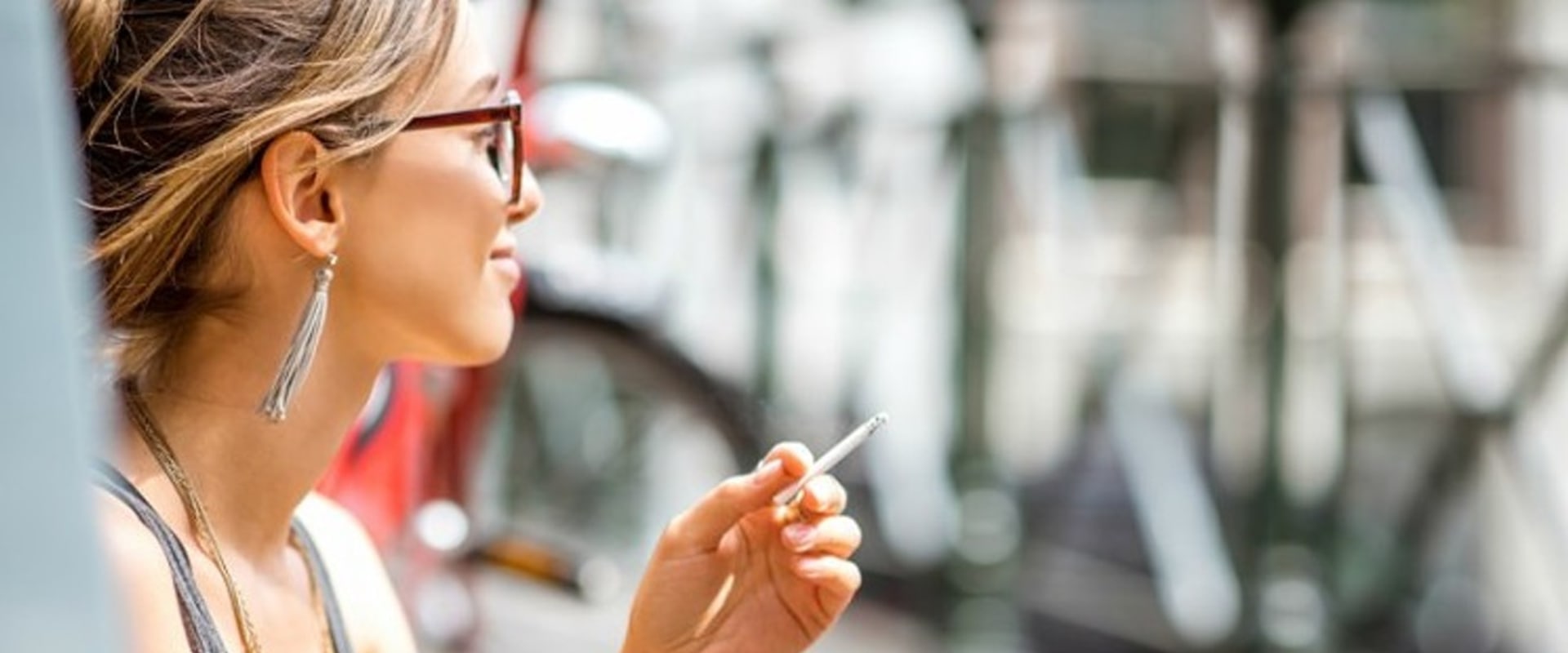 Can dispensary workers smoke weed?